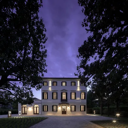 The Foscarini-2